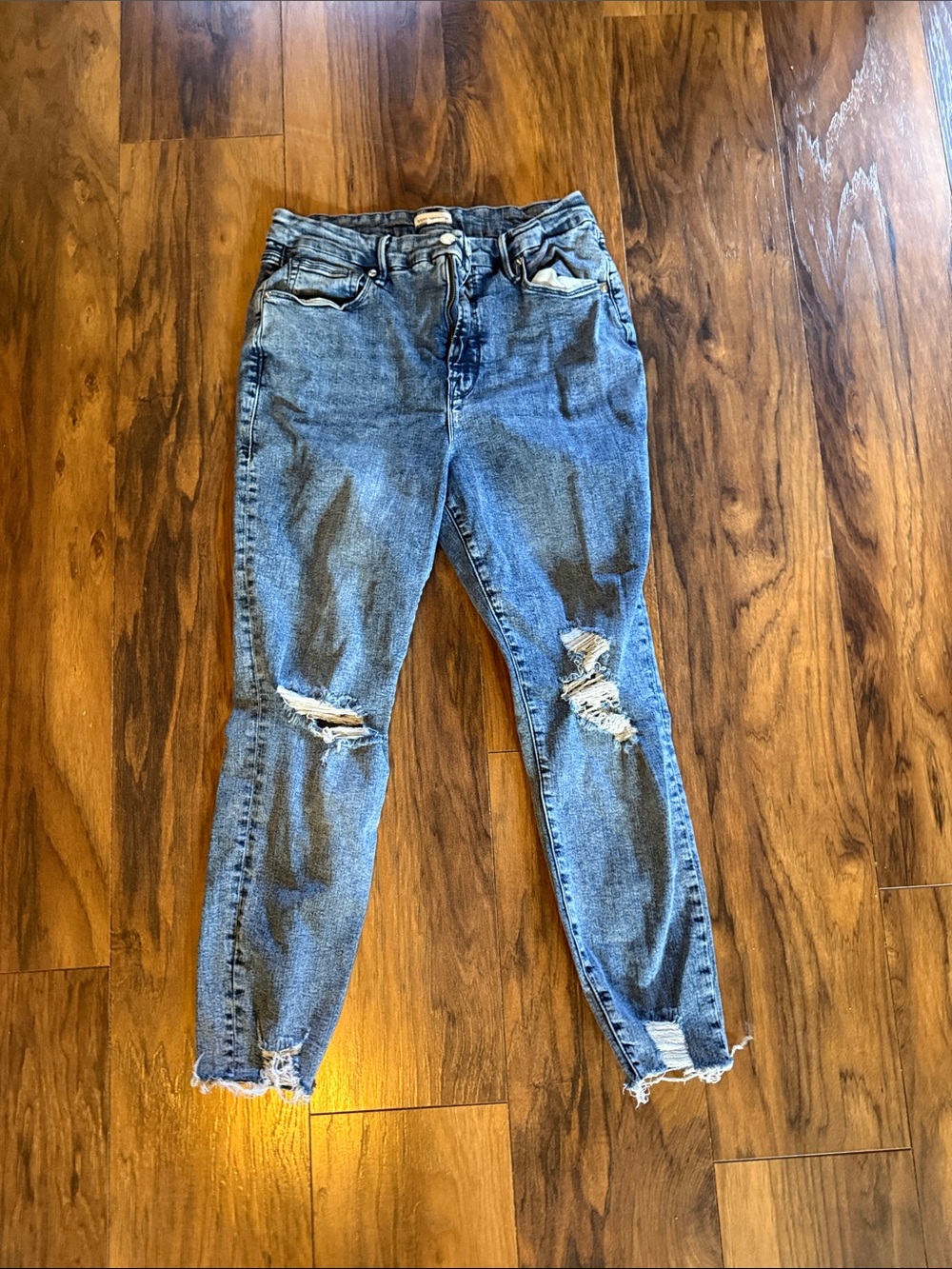 Good American Distressed Light Blue Skinny Jeans